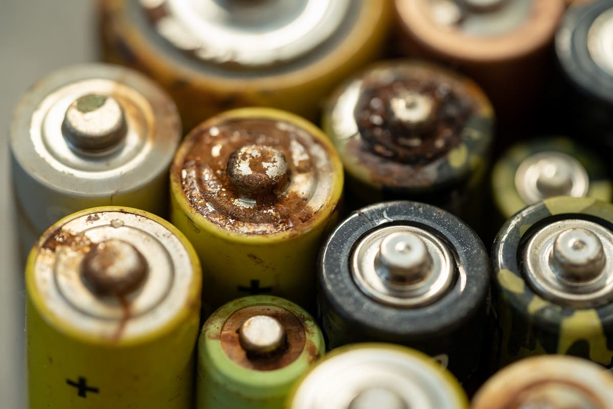 Was tun wenn eine Batterie ausgelaufen ist?